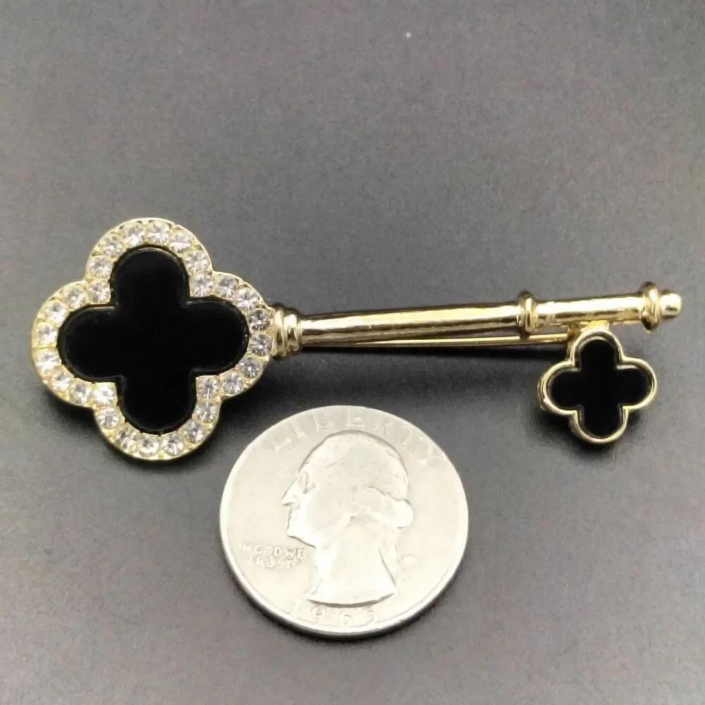 Elegant Gold Tone Key Brooch Pin Black Clover Rhinestone Fashion Jewelry Gift
